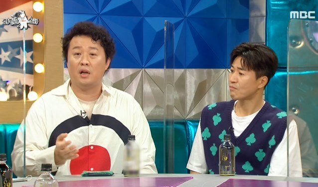 지난 12일 MBC 예능프로그램 '라디오스타'에서 입담을 늘어놓고 있는 정준아. 오른쪽은 김종민., (방송 화면 갈무리) © 뉴스1