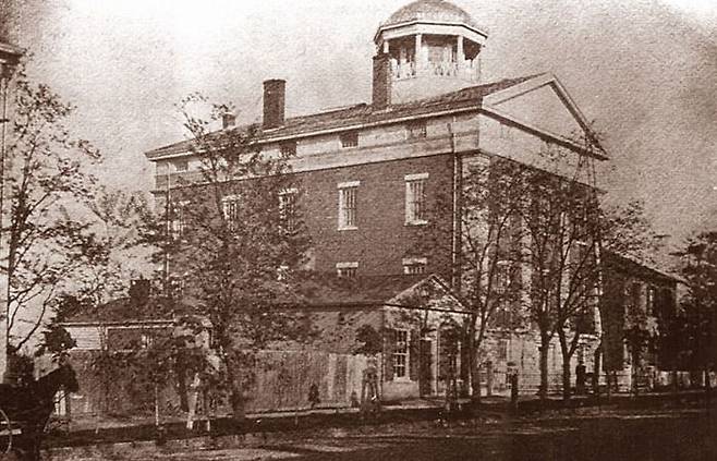 출처: findagrave.com