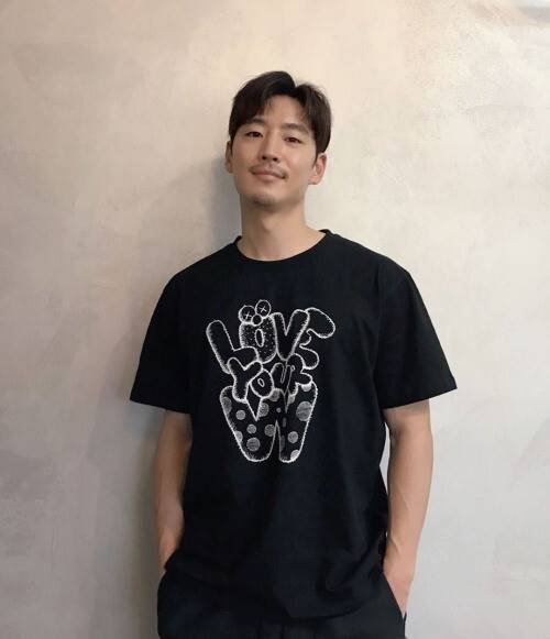 출처: 이제훈SNS