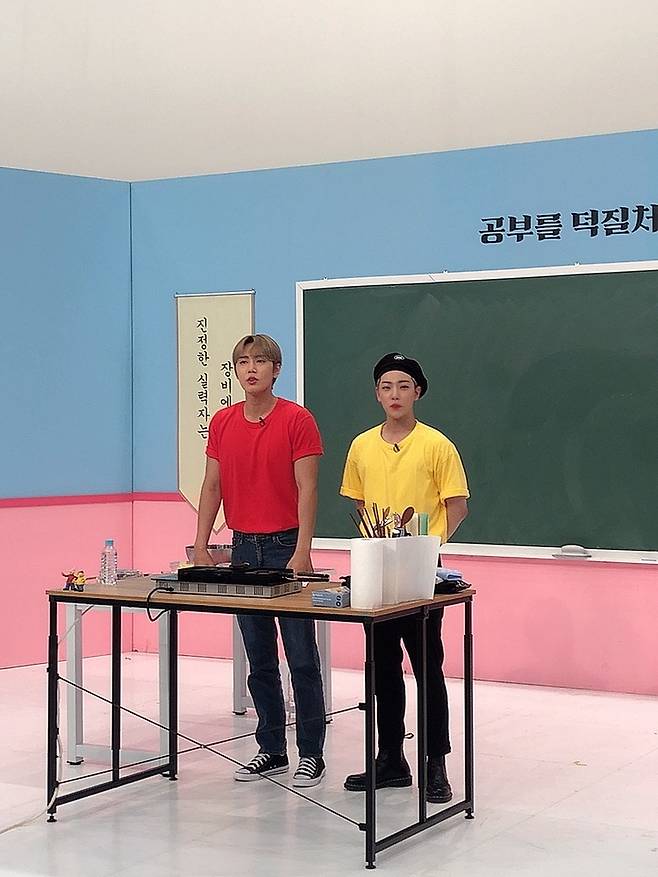 ▲ SF9 재윤(왼쪽), 온앤오프 이션. 제공| U+아이돌라이브앱