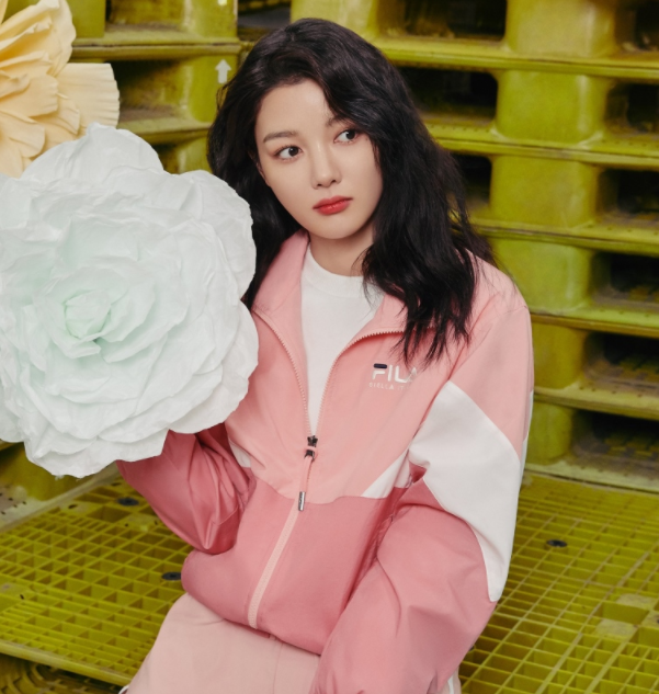 출처: FILA, 김유정