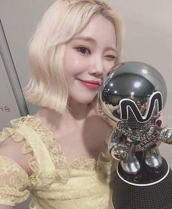 출처: 모모랜드 공식 인스타그램