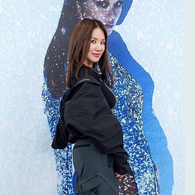 출처: 엄정화 인스타그램