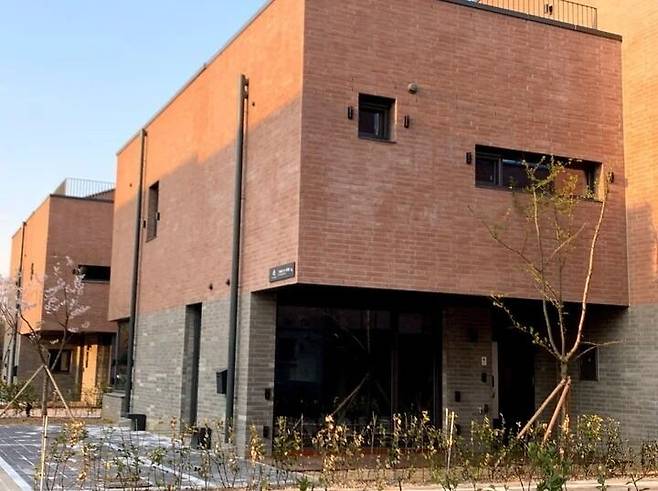 출처: 오늘의집 온라인 집들이 보러가기 (▲ 이미지 클릭)