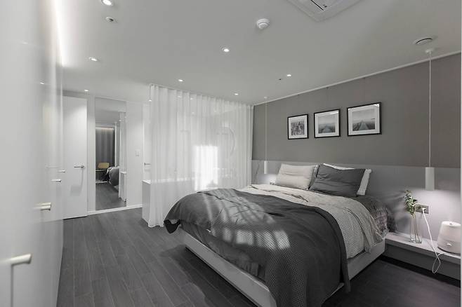 출처: 오늘의집 온라인 집들이 보러가기 (▲이미지 클릭)