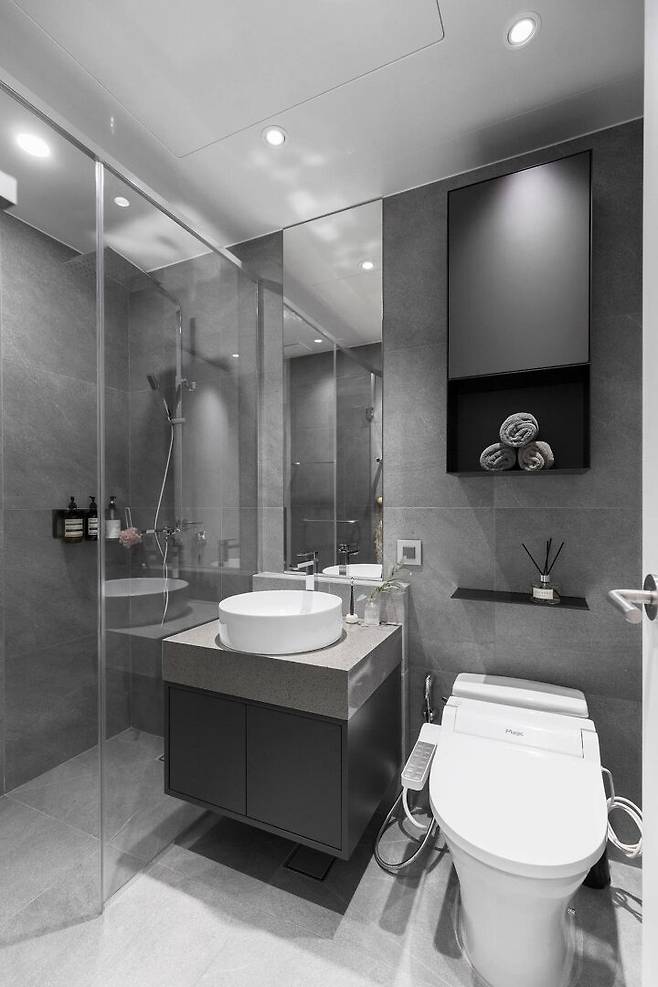 출처: 오늘의집 온라인 집들이 보러가기 (▲이미지 클릭)