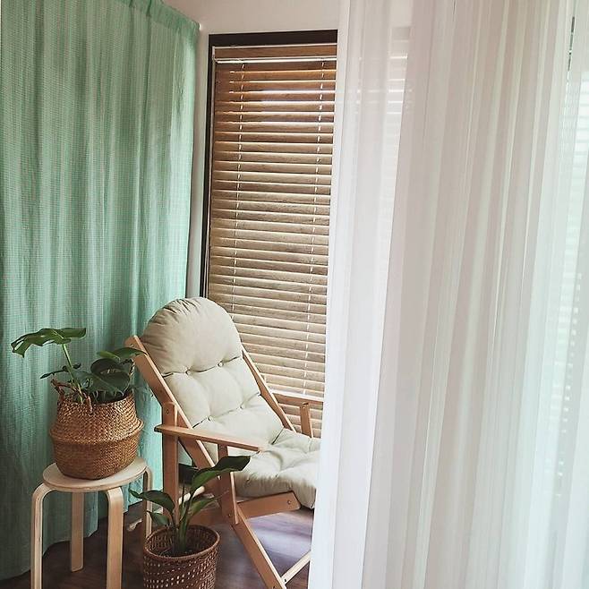 출처: <안락의자> <스툴> 정보 보러가기 (▲이미지 클릭)