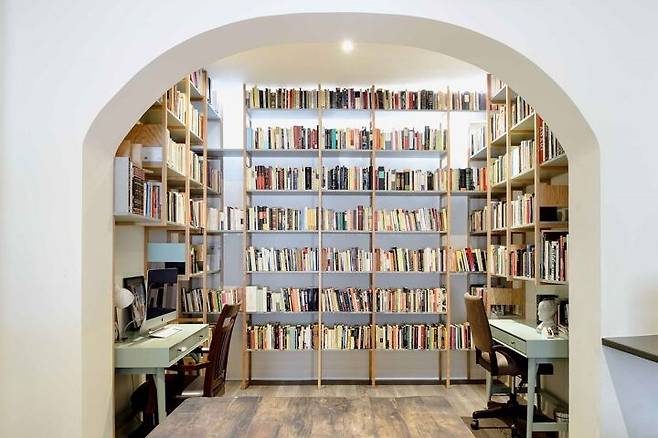 출처: ⓒMoritz Bernoully