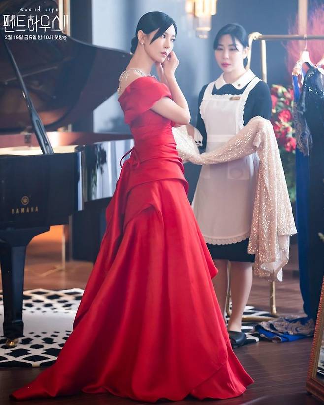 SBS 금토드라마 〈펜트하우스〉의 천서진.