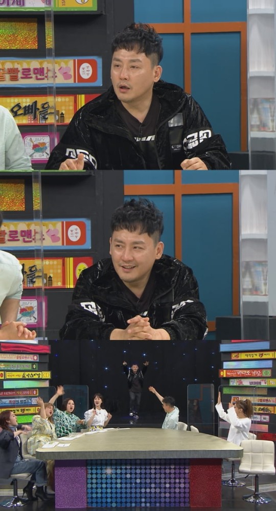 Singer hyeonjin-yeong reveals the story of being banned from appearing on three broadcasters.MBC Everlon entertainment program Video Star, which will be broadcast on June 1, will feature Park Nam-jung, hyon jin-yong, Kim Wan-sun and Hong Young-ju as a legendary dancer special feature Zero Generations You Dont Know, while Singer hyeon jin-yong will show off his candid talks.On this day, hyon jin-yeong released an anecdote with producer Lee Soo-man when he was a singer of SM Entertainment No. 1.When the music producer invited him to do a rehearsal, he said, If someone starts to make a trend, why do you wear a vest if you are going to raise a Zip? Lee Soo-man misunderstood and completely lowered his Zip and went on a live broadcast.After the broadcast, hyon jin-yeong confessed his absurd memories that he had encountered the ban on broadcasting three companies in the newspaper the next day.In addition, hyon jin-yeong showed off his popularity as well as his prime.The young Jin-yeong said that there are Kim Dong-wan and rapper Ssamdi among the Mookhwa who refer to the fans, especially Ssamdi was surprised to say that he had a record that he did not have.Meanwhile, hyon jin-yong has revealed he was betrayed by Kim Wan-sun.In the past, Kim Wan-sun asked him to write a song, and he finished the song with a busy schedule, but he was tearful and unhappy when he heard Kim Wan-suns retirement.The song made for Kim Wan-sun has since been arranged in his own style and released the sound source, saying that he was included in the album. Kim Wan-sun, who heard the song, said, I was good at retiring at that time.The frank talks of hyeon jin-yeong will be available at MBC Everlon Video Star at 8:30 pm on June 1.Photos from MBC Everlon