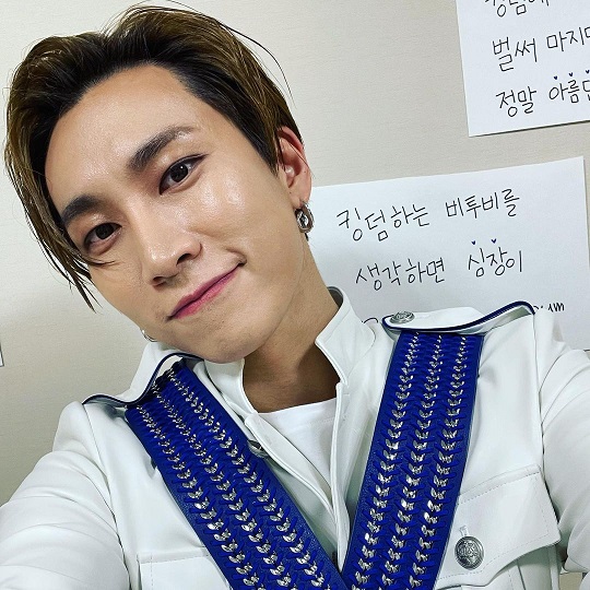 Group BtoB Seo Eunkwang gave a Kingdom End impression.On the 4th, Seo Eunkwang finished his photo on his instagram and said, The end of the Kingdom long journey has just ended.I am so happy that I have become an unforgettable memory, feeling a lot of Actor and growth and moving forward with Kingdom. Kingdoms Forever!!I am grateful and loving our Melody who has always run with me, and I have run so well!But you know our Kahaani is starting now, and well do our best as we always have. We. Lets go!!!The netizens who saw this said, BtoB was too Sui Gu Only BtoB thinks about Melody. I will expect a comeback. Do not worry.Our Kahaani is starting from now on, and I really had Sui Gu Meanwhile, Group BtoB, which belongs to Seo Eunkwang, finished fourth in the final ranking in Mnet entertainment program Kingdom: The Legendary War (hereinafter referred to as Kingdom).Photo Seo Eunkwang SNS