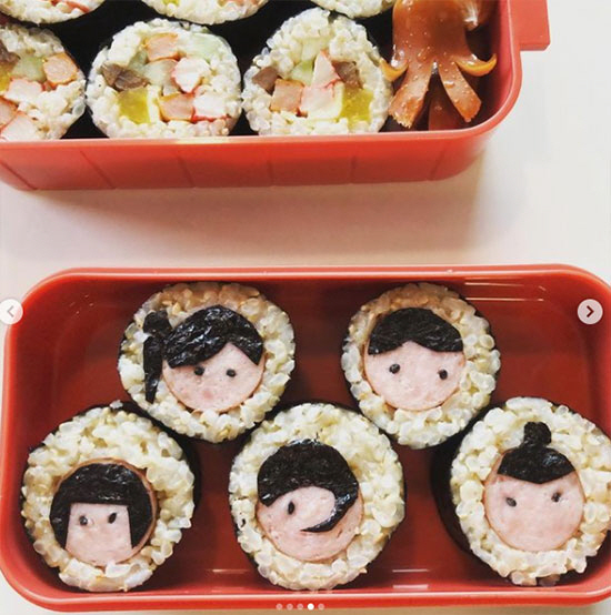 Actor Lee Chun-hee challenges to make Gimbap for daughter SoyouOn the 11th, Lee Chun-hee told his Instagram, It is not easy to make kimbap for Soyou for a long time!I have fun ~ ~ ~ ~ # Soyou # Jun ~ ~ # Gimbap ending and posted a picture.In the photo released, Lee Chun-hee is wearing Gimbap for her daughter.In addition to the basic Gimbap, Lee Chun-hees amazing handmadeness, which made Gimbap in the shape of a face, attracts attention.So the reaction of colleagues is explosive: Actor Gong Hyo-jin looks at the face Gimbap made by Lee Chun-hee and says, The best standard!, and Actor Lee Ki-woo was surprised to say, Oh, great. Actor Dong Hyun Bae also said, Just one mouth, and Actor Jeon Hye-bin also envied, Is the second one under the top standard? Soyou would be good.Meanwhile, Lee Chun-hee is married to Actor Hye-Jin Jeon and has an 11-year-old daughter Soyou, who recently appeared in the JTBC drama Law School.
