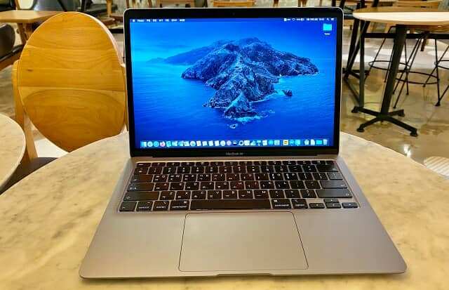 인텔 10세대 코어 프로세서를 탑재한 맥북에어(2020). (사진=지디넷코리아)
