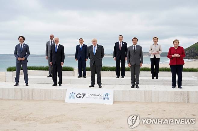 G7 정상회의 기념사진 [로이터=연합뉴스]