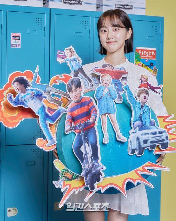 배우 박세완이 16일 오전 온라인 생중계로 진행된 넷플릭스 시리즈 '내일 지구가 망했버렸으면 좋겠어' 제작발표회에 참석해 포토타임을 갖고 있다. '내일 지구가 망했버렸으면 좋겠어'는 오늘도 정답없는 하루를 사는 국제 기숙사 학생들의 사랑과 우정, 웃음을 담아낸 단짠 청춘 시트콤으로 오는 18일 공개된다. (사진제공 : 넷플릭스)