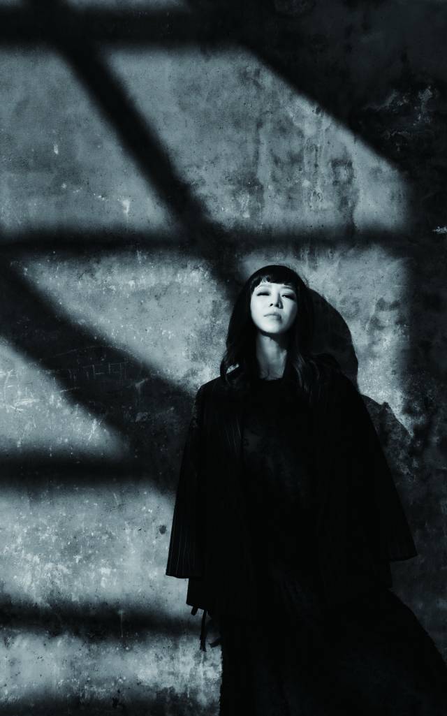 정규 11집 ‘페트리코’를 발매한 가수 장필순. /사진 제공=도이키뮤직, 김도태 작가