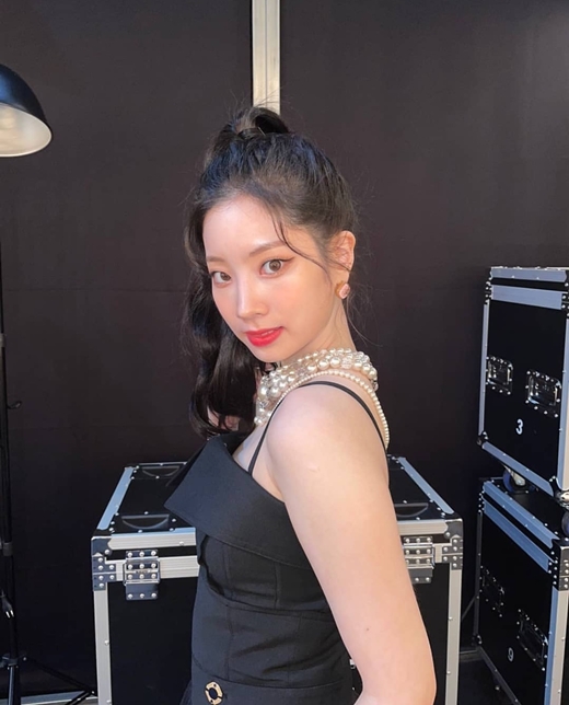 Group TWICE member Dahyun reveals unrealistic beautiful looksOn the 2nd, TWICE official Instagram posted a number of photos of Dahyun.In the open photo, Dahyun is wearing a black long dress and taking pictures in various compositions.Dahyun showed off her neat yet elegant charm in a costume with shoulder and arm lines, with a colorful Pearl necklace that overlays four lines adding to her charm.Especially, Dahyun is famous for its skin white, so it boasts cleanness with transparent skin.On the other hand, TWICE, which Dahyun belongs to, released its tenth mini album Taste of Love on November 11 and is actively performing with its title song Alcohol - Free.