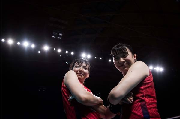 2000년생 모미 아키와 이시카와 마유. 사진|FIVB