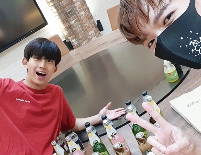 2PM Ok Taek Yeon and Given the application gave a laugh with small happiness.On the 10th, OkTaek Yeon posted a picture on his instagram with an article entitled Drinking water!!Inside the picture is a picture of Ok Taek Yeon and Given the application, which are delighted to line up various kinds of Drinking water bottles.Given the application, which took a picture of itself, showed satisfaction by drawing V.Ok Taek Yeon, who wore a red T-shirt and lowered his head to emit a pure beauty, enjoyed the viewer with his mouth open and admiring.In the appearance of the two people, the fans shared their joy with comments such as It is so cute, It is handsome and Give me one.On the other hand, group 2PM, which includes OkTaek Yeon and Given the application, made a comeback with the 7th album MUST and performed its first full-scale activity in five years.