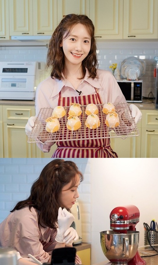 On the 14th, Girls Generation Im Yoon-ahs official Instagram posted a picture with the article Uploading the tube.Im Yoon-ah in the picture is smiling brightly with his own Lemon Cake, which is so beautiful to be baked.Im Yoon-ah captivates her gaze with a lovely look.Meanwhile, Im Yoon-ah has recently appeared in the drama Hershey and will meet audiences with the films Miracle and Hyojo 2: International.
