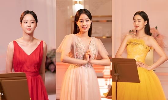 Behind-the-scenes steels featuring the colorful dress styling of Actor Choi Ye-bin, who is performing a more mature act as a HAEUN star in SBSs Friday drama Penthouse, have been unveiled.The released photo is Choi Ye-bin, who appeared on the 7th episode of Penthouse last week, and her brilliant visuals are admiring as HAEUN stars are fiercely practicing auditions.In the broadcast, it passed briefly with a montage, but Choi Ye-bin, who completely digested various styles and color dresses with pure beauty, shone.As well as the innocent appearance that is upgraded day by day, the more you repeat, the more stable you are making your future look forward to the more expressive ability to increase your activeness and immersion.Penthouse is broadcast every Friday at 9pm.Photo: SBS Penthouse