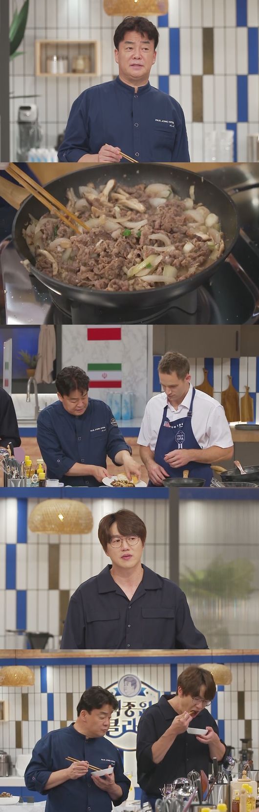 In Baek Jong-won Clath, cooking researcher Baek Jong-won reveals the secret of Bulgogi.In the 5th KBS 2TV entertainment program Baek Jong-won Clath broadcasted on the 26th, a new concept Bulgogi will be born with the ideas of global Korean newbies.I am curious about what kind of dish the former World loves to meet with overseas ingredients and re-create.Prior to cooking, Baek Jong-won will explain the various kinds of Bulgogi and will release the ingredients that can be used if there is no Korean ship among Bulgogis ingredients.Baek Jong-won emphasizes the importance of principles, saying, The basics are kept, but the application is at will.Ashley, Ryan, Amy, Aidin and Matthew, who have entered full-scale cooking, bring their own unique ingredients and combine them with the Bulgogi recipe taught by Baek Jong-won to present a new concept global Bulgogi.The ingredients brought by the newbies show the expectation of the birth of the new Bulgogi, Baek Jong-won and Sung Si-kyung.I wonder what kind of dishes will be completed this time by the newbies who made global Korean by putting them into overseas ingredients such as dried apricot, salami, and salsa sauce.Above all, Baek Jong-won and Sung Si-kyung are impressed after tasting the Bulgogi made by Korean newbies.Sung Si-kyung says, It is a bulgogi that I have not eaten in 43 years. Baek Jong-won raises expectations by evaluating I can eat a restaurant menu.Who will be the newest to be Wando in the final penalty by making the last place in the making of Bulgogi, and the results of the more intense Bulgogi convenience than ever can be confirmed on the 26th.Baek Jong-won Clath is an entertainment that teaches the Korean basics of what Korean is really for the global Korean newcomers and informs the former World people of the charm of Korean.Due to the Olympic broadcast, the broadcast time will be changed from 8:30 pm to 10:00 pm on the 26th.KBS is provided.