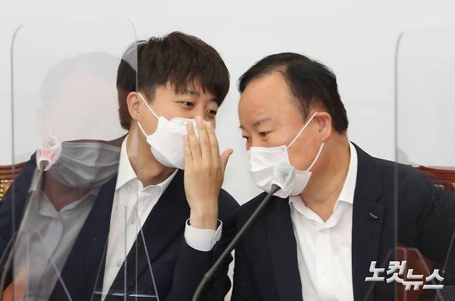 대화하는 이준석 대표-김재원 최고위원