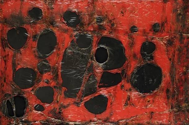 이탈리아 화가 알베르토 부리(Alberto Burri)의 ‘Rosso Plastica M3’(1961).