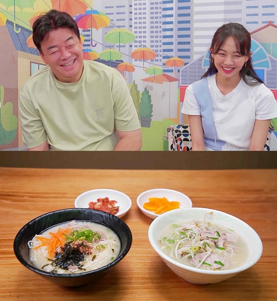 On SBS Baek Jong-wons Alley Restaurant, which will be broadcast on the 4th, the 35th alley Hanam Seokbadae Alley will be released.Last week, the meat noodle house, which predicted a visit to the tasting group to find the direction of the meat noodle, started a full-scale tasting test.The boss presented two versions of Jeju Island-style deep meat noodle and president-style light meat noodle for the tasting team test, and a total of three tasting teams visited.Among them, a group space girl, a small girl, appeared in a surprise and attracted attention.In particular, Dayoung, a member of Jeju Island, surprised everyone by showing off his extraordinary knowledge of meat noodles, saying, I have eaten meat noodles often since I was a child.When the tasting was over, MC Kim Seong-joo visited the meat soup house to announce the results, and the unpredictable test results were full of tension.In last weeks broadcast, Kim Sae-rok delivered a warm hearted gift to the boss for the mother and daughter Gimbaps house, which failed the Gimbap 90-line mission within three hours.The boss, who confirmed the gift, said, It was the thing that my daughter wanted to have the most.On this day, Gimbaps mother and daughter, whose final menu was set, visited together with Gimbaps icon Plum, which is an eternal tour team, and her husband, Jimi Hendrix Lee.Plum said, Do you actually like Gimbap? Kim Seong-joo asked, I actually broke Gimbap once. The story of Plum related to Gimbap can be confirmed through broadcasting.Plum, who was on the tasting after that, was satisfied with the Gimbap taste, saying, It is a real new world! And then he ordered Gimbap in large quantities, as well as singing his representative song Gimbap for the bosses.The Baek Jong-wons Alley Restaurant will be broadcast at 10:30 p.m. on the 4th. Depending on the results of the 2020 Tokyo Olympics baseball semi-final Korea: Japan, it can be delayed or deflected.Photo: SBS The Alley Restaurant