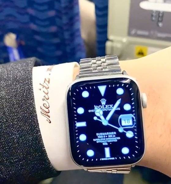 클락콜로지 앱을 통해 다양한 롤렉스의 페이스(바탕화면)를 입힐 수 있다. 사진 인스타그램 캡처