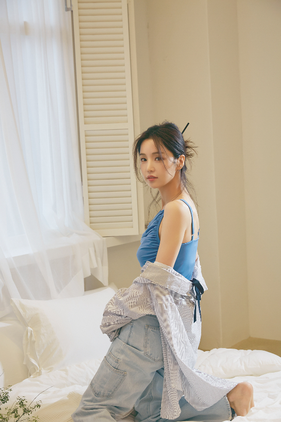 On May 5, Nam Gyu-ris agency released a picture of Nam Gyu-ris colorful charm through the official SNS channel.This picture collects my attention with the charm of reversal such as the chicness and innocence of Nam Gyu-ri.It is expected to be active after Nam Gyu-ri, who is captivating the house theater with his love charm showing his fellow actors and mens chemistry from Seo Hyun-jin to Kim Ye-won,