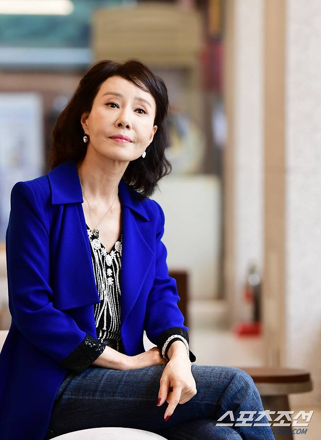 배우 이종남이 본지와 인터뷰에 앞서 포즈를 취했다. 이종남은 TV조선 주말드라마 '결혼 작사 이혼 작곡2'와 예능 프로그램 '골프왕'에서 활약을 펼치고 있다. 광화문=송정헌 기자 songs@sportschosun.com/2021.08.10/