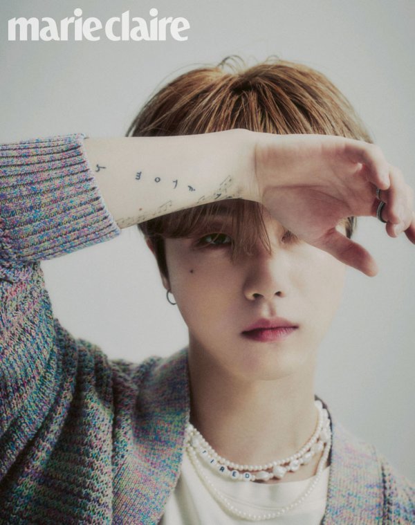 Kim Jin-hwan of the group Icon released an Interview with the picture through the September issue of <Marie Claire>.Kim Jin-hwan in the public picture created an atmosphere of autumn atmosphere.In a picture with a unique form of plant, he caught his eye by digesting pink color suits, silk shirts, and tweed jackets in his own way.In an Interview after shooting, Kim Jin-hwan told me that he was preparing a new album after a break after finishing <Kingdom: Legendary War>.I want to have good Music to meet my expectations, but at the same time, I am impatient because I want to keep my fans from waiting too much, but I also talked about trying for better Music.On the other hand, after the definition of Icondaity was defined, he also expressed his desire to release his own solo album.He was not only inclined to one of the dances or songs, but also looking for a new Music that he was looking for a stage where balance fits well.More pictures and Interviews of the Icon Kim Jin-hwan, which gets hotter on stage, can be found in the September issue of Marie Claire and the Marie Claire website.