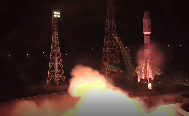 한화시스템이 투자한 원웹이 지난 22일 오전 7시 카자흐스탄 바이코누르 우주기지에서 소유즈 로켓에 위성 34기를 실어 쏘아 올렸다. /한화시스템 제공