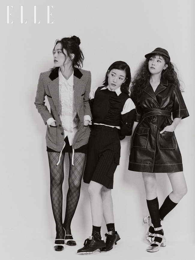 He took a photo shoot with actor The way people, Shim Dal-gi, and Han Holy people fashion magazine Elle, who starred in the movie Do Best Life.This picture focused on capturing the face of three actors, which resembles the eighteen girls who are heading for their Do best in the play.Actors with their own beauty focused their attention on the natural chemistry of Teachy as well as perfecting the costume concept such as Preppy Look.In an interview with the photo shoot, the three actors expressed special expectations and excitement about this work.The way people at the riverside station said, It was a challenge to act a person with a complex emotional line like a river. I was afraid, but I wanted to do it.The audience will be able to compare, sympathize with, and see the images of the girls in their memories. Aram was a character that seemed to overlap with my actual appearance as I did the Acting.I wanted to show Acting that I did not feel sorry for Aram. Han Sung-min of Soyoung Station also said, It was a work that left a lot of aftereffects after the last shooting.I was able to do well because of the two actors who became psychological landlords. 