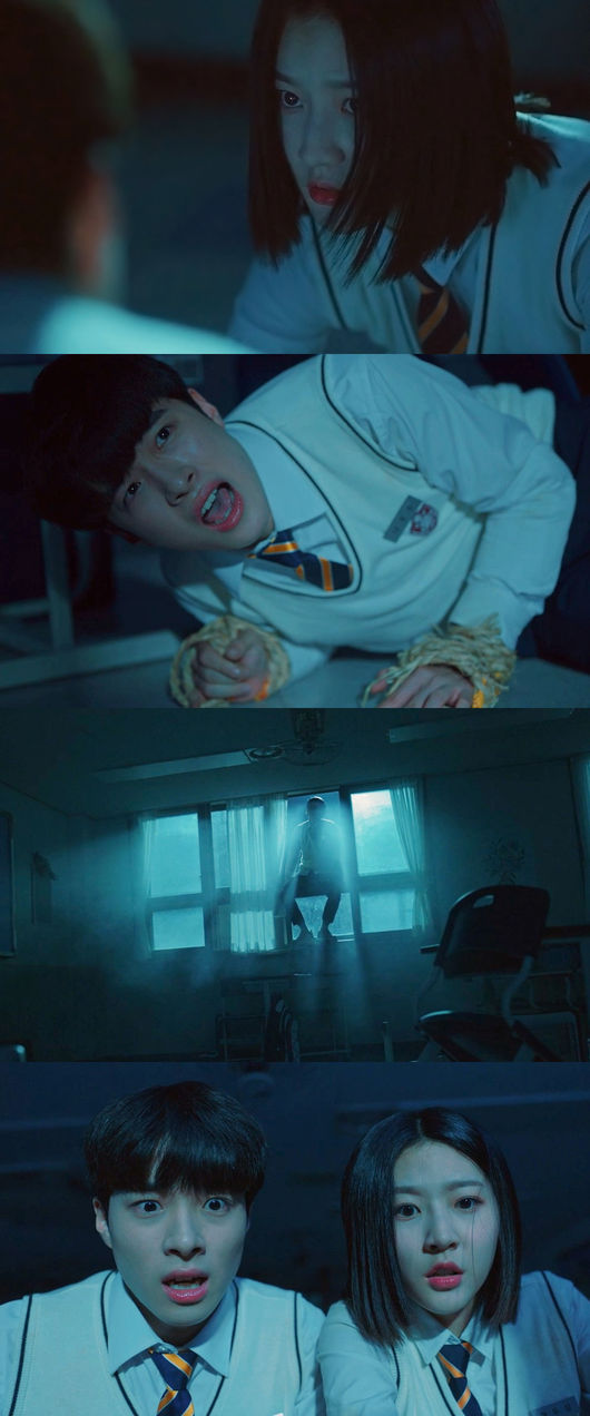 Excellent shamans confinement Kim Sae-ron, Nam Da-reum were spotted witnessing Yun jung-hoon sitting at stake in the middle of the night classroom window frame.With the atmosphere of the atmosphere, attention is focused on what happened in front of Exorcism Iruvar.KakaoTV OLizzynal Excellent Mudang Streethouse (directed by Park Ho-jin, Song Je-young / Playwright State Brothers / Planning Kakao Entertainment / Production Mace Entertainment) is a girl who was born with an unwanted fate, Kim Sae-ron (played by Kim Dae-reum), and Um Chin-ah, Nau-su (played by Nam Da-reum), who saw her soul unwillingly, in crisis. It is a high school exorcism log that digs into the mystery together to pass the 18th age safely.In the previous episode, it was interesting to see Il Nam (Yun Jung-hoon), who finished last in the school in the mock test by the head and the excellence, confronting the evil spirit to save his friend when he became the target of the evil spirit.Exorcism Iruvar Dusim and Excellence saved one from evil spirits.Especially, the scene of the father of the dead man, who revealed his ability to conceal his own ability to the one who does not believe in the existence of the evil spirit, made the viewers eyes reddened.On the second day, Steele was shown to look for a classroom filled with chills because it was not able to have a sense of excellence and excellence.The reason they found the classroom that was turned off in the middle of the night is because it is the last place in the school that became the target of evil spirit.It is sitting in a dangerous position on the window frame of the classroom, making the hearts of the viewers thrill.The anxiety is an urgent situation with an urgent expression that has never been seen before.The excellence is suffering as if it is pushed by something with a rope that is a weapon in its hand, and the tension is heightened.I am surprised to see what the emotions and excellence in the situation that will slow down the tension in the dreary atmosphere are looking at one direction side by side with the rabbit eyes, which makes me wonder.The reason why the one who had escaped the curse of the evil spirit with the efforts of the earlier and the excellent sat at risk on the empty classroom window frame late at night is curious about what happened before the Exorcism Iruvar and the excellence, and what might be surprised by them.The excellent shamanism is going to be introduced in the second half of the year, and it will give viewers a different sense of action pleasure and excitement with full-scale exorcism action and chewy story.Please check in the 7th episode to be released soon what happened to the mind, excellence and the one-man. On the other hand, KakaoTV OLizzyn Excellent Mudang Street consists of 12 parts, 20 minutes each time, and is open every Friday at 8 pm.kakao entertainment