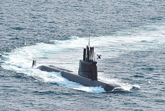 지난 2일 도산안창호함은 SLBM 시험 발사에 성공했다. 취역에 앞서 시운전을 하던 모습. 해군