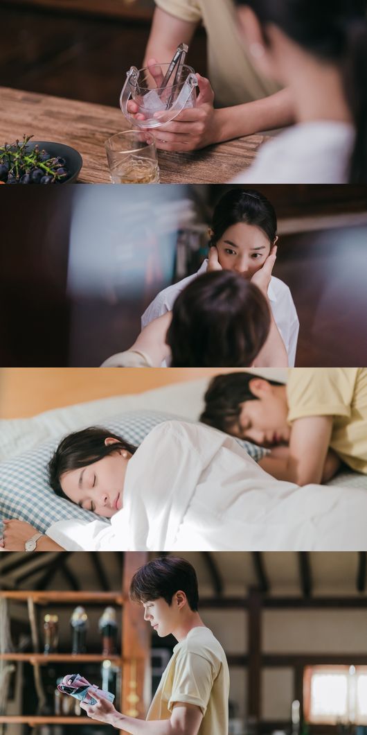 The hot (?) Agnaldo Timóteo night of Shin Min-a and Kim Seon-ho, Gang Village Cha Cha Cha Cha Cha, is not over yet.TVNs Saturday drama Gangmae Cha Cha Cha (director Yoo Jae-won, playwright Shin Ha-eun, production studio Dragon/Jetist) released the Agnaldo Timóteo night with the breath-stop moment in the ending scene that made viewers dance their minds in the last broadcast as Timeline SteelSeries.In this SteelSeries, from the night of Agnaldo Timóteo, which has a romantic atmosphere, to the morning of the next morning, it is arranged in time order and doubles the excitement.The Gat Village Cha Cha Cha Cha has made headlines with an ending screen that shows the end of Romantic every time from the first broadcast to the fourth broadcast.In the first broadcast, Hye-jin (Shin Min-a), who decided to come down to the resonance, asked Kim Seon-ho, who met as a real estate agent, What are you?The erythema scene, which replied, The ending was decorated, and it was predicted that their unfavorable relationship would continue.The second ending was a surprise hug on the seaside, which completed a picture-like scene, and in the third, when the shoe was put on again, it was completed as a fairy tale ending with a fire in Hyejins house, which had been magically blacked out.The endings have infinitely increased the desire for the next round, and the best of them is by far the four endings.It was because the two-sik, which wrapped Hye-jins face with a cold hand, was a scene that said too hot.This is considered to be a good example of the topic throughout last week, and the audiences curiosity is at its peak as to what has happened to the two since then.Among them, SteelSeries first contains the ice bucket that played a decisive role in the birth of the famous scene of the past while cooling the hot heat between Hyejin and Doosik, and the Doosik The Crow: Salvation, which is touching it with preciousness.After a while, SteelSeries cut with a two-piece hand to face Hye-jins face feels the most romantic despite containing only objects.Then Hye-jins ball-wrapped The Crow: Salvation and her look with surprised rabbit eyes make her unable to take off the Sight.Hye-jins eyes, which are surprised by the hands of the two-headed and the unexpected action of the two-headed, are thrilling to see the hearts of the viewers.Another SteelSeries captured Hye-jin and the two-headed side by side in the same space the next morning after the Agnaldo Timóteo night.Following the two people who are sleeping with a comfortable face, the last Steel Series with a smiley look on the umbrella that Hye-jin seems to have left behind.In this SteelSeries, which is organized by timeline, the time from the Simkung moment the night before to the next days sleep is empty.Therefore, what romantic things would have happened to Hye-jin and Doo-sik in the meantime make the 5th broadcast more awaited today (11th).The relationship between Hye-jin and Du-sik is just the beginning, the production team said.As the meeting continues, the relationship between Hye-jin and Doo-sik will deepen, as well as the variety of funny, exciting and ringing events will happen.On the other hand, TVNs Saturday drama Gang Village Cha Cha Cha Cha will be broadcast five times at 9 p.m. today (11th).gat village chacha