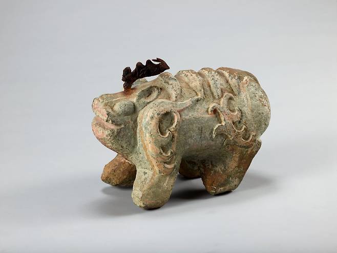 Stone guardian from the tomb of King Muryeong (Gongju National Museum)