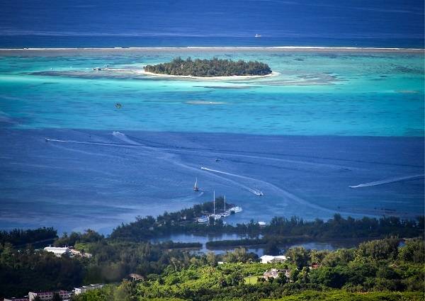 사이판 타포차우산서 바라본 마나가하섬 전경. 연합뉴스