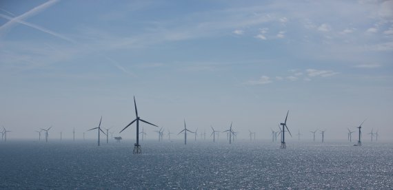 독일헬고란트에서 30km 떨어진 북해에 위치한 RWE 해상풍력발전단지. 지난주 북해 지역 바람이 잦아들면서 풍력발전이 타격을 입어 유럽 에너지 시장이 요동치고 있다. 로이터뉴스1