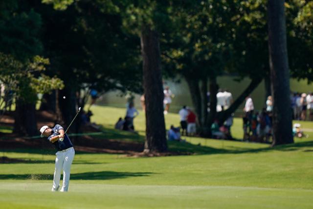 임성재가 4일(현지시간) 미 조지아주 애틀랜타의 이스트 레이크 골프클럽에서 열린 미국프로골프(PGA) 투어 페덱스컵 플레이오프 최종전 투어 챔피언십 3라운드 1번 페어웨이에서 샷하고 있다. 애틀랜타=AP뉴시스