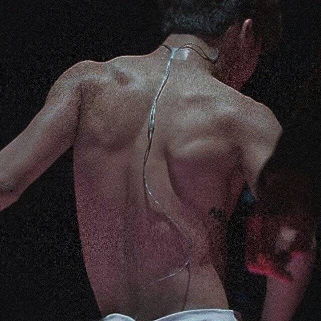 방탄소년단 지민, 남자 아이돌 워너비 '갓바디'..슬림 탄탄 'Perfect Man'