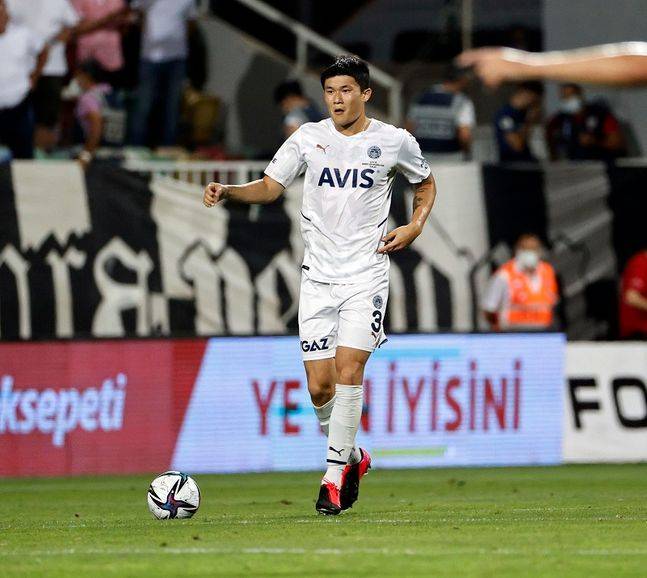 유로파리그 데뷔를 앞두고 있는 김민재. ⓒ 페네르바체 공식 SNS