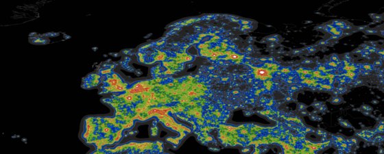유럽의 빛 공해 지도(2016년). The World Atlas of the Artificial Night Sky Brightness