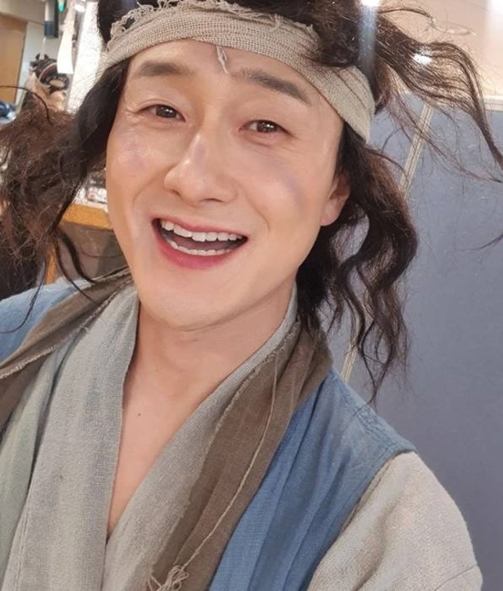 On the 16th, Wonhyo Kim posted a picture on his Instagram with an article entitled Good luck, Skyla Novea I first tried.Wonhyo Kim in the public photo is smiling with a Skyla Novea make up.Wonhyo Kim laughed, adding a pleasant phrase, Its too white for Skyla Novea.The netizens who saw this left responses such as Skyla Novea flows through Guiti, Skyla Novea is clean and Skyla Novea in a good family.Meanwhile, Wonhyo Kim marriages with Sim Jin-hwa in 2011.Photo: Wonhyo Kim Instagram