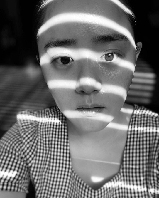 Moon Geun-young posted a black and white photo on his Instagram on the 18th with an article entitled Picture Play.The photo shows Moon Geun-young taking a selfie using sunlight and shadows through the blinds.His entertainer Aura, who shines in small everyday life, catches his eye.Meanwhile, Moon Geun-young is considering his next film after the TVN drama Get the Ghost, which ended in 2019.