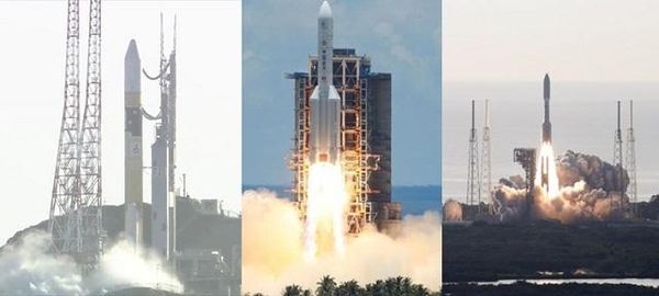 지난해 7월 화성으로 발사된 세 탐사선. 왼쪽부터 UAE의 아말, 중국의 톈원 1호, 미국의 퍼서비어런스를 실은 로켓들. /유튜브 캡처(왼쪽)·로이터 연합뉴스(가운데·오른쪽)