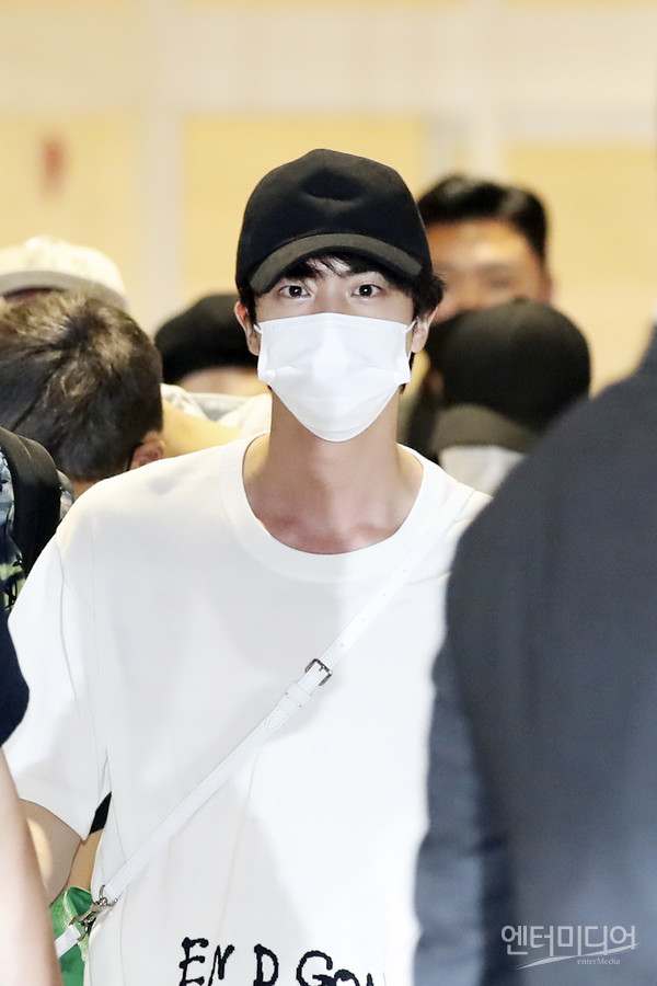 Singer BTS Jin is leaving for New York, USA, through Incheon International Airport to attend the 76th UN General Assembly on the afternoon of the 18th.
