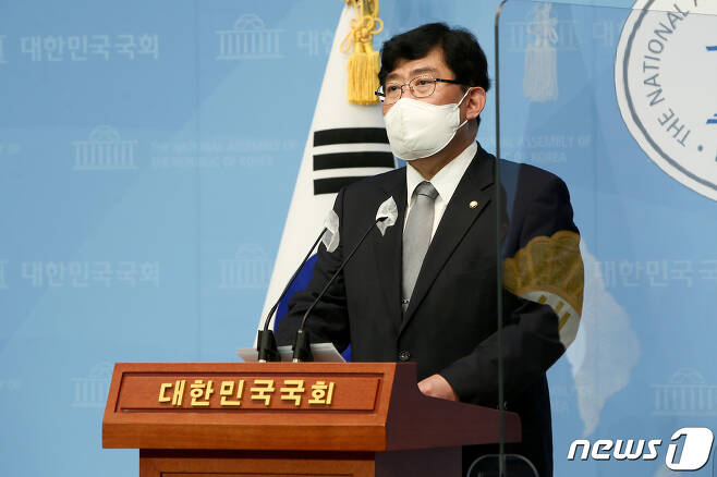 윤창현 국민의힘 의원 2021.5.7/뉴스1 © News1 구윤성 기자